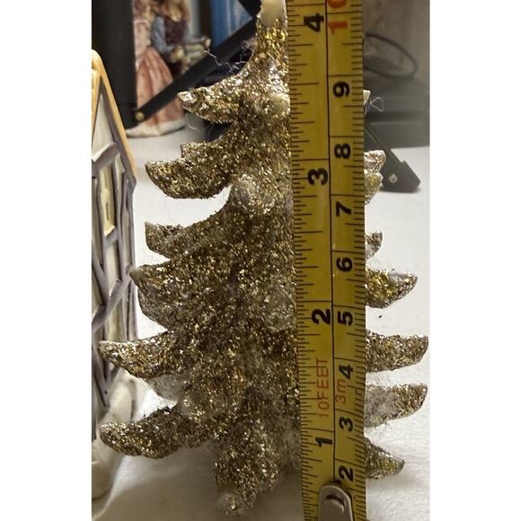 VTG Christmas Village Houses & Tree Approx 4.5”ea W Holes 4 Lights - Picture 12 of 13